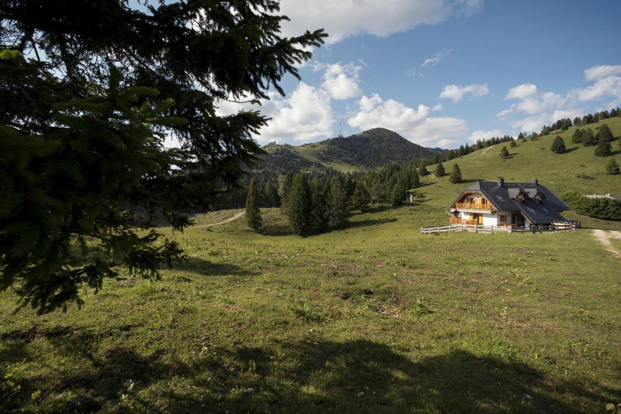 Apartment Jezerca - Krvavec แซเคลียนาโกเรนสเคม ภายนอก รูปภาพ